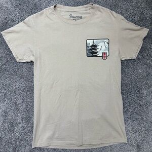 Men’s graphic tshirt